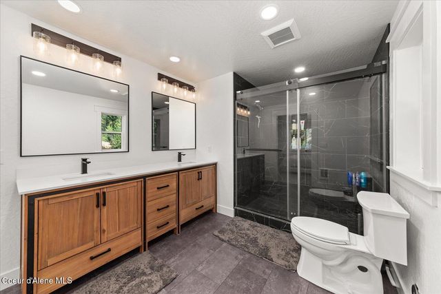 4595 W Kidd Island Rd, Coeur D'alene, ID 83814