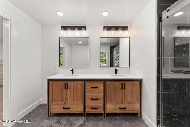 4595 W Kidd Island Rd, Coeur D'alene, ID 83814
