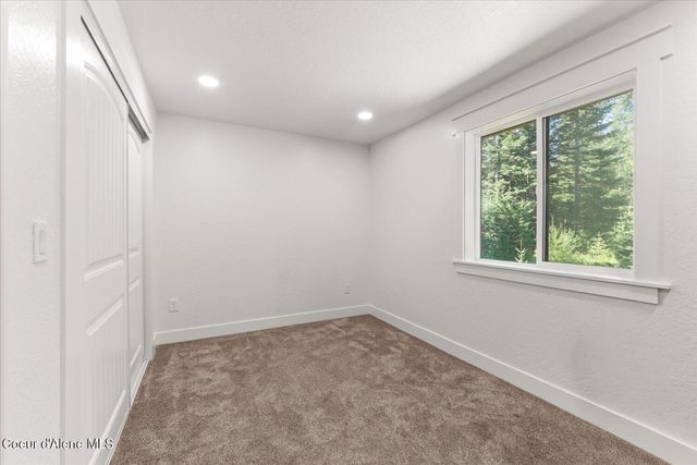 4595 W Kidd Island Rd, Coeur D'alene, ID 83814
