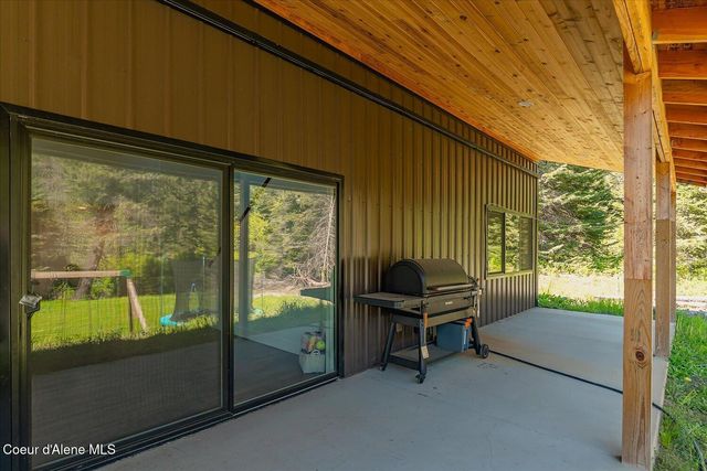 4595 W Kidd Island Rd, Coeur D'alene, ID 83814