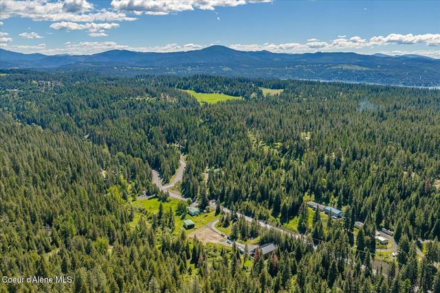 4595 W Kidd Island Rd, Coeur D'alene, ID 83814