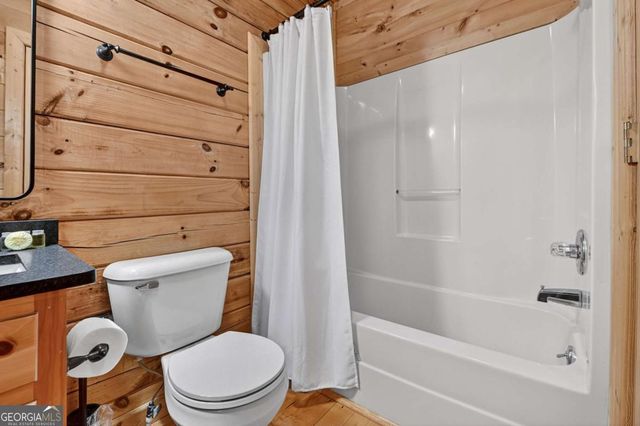 89 N Whitepath Circle, Ellijay, GA 30540