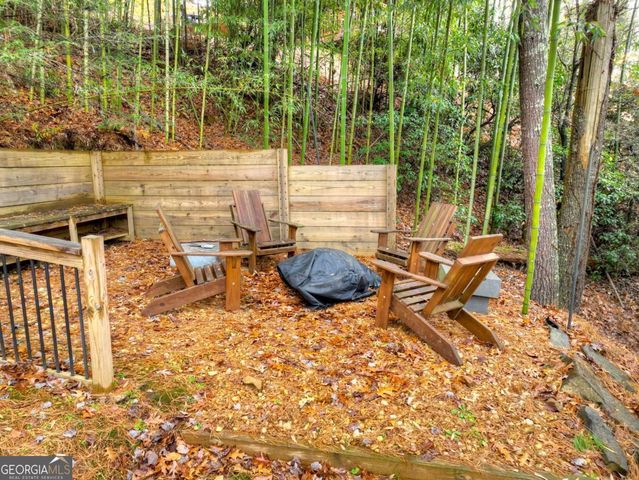89 N Whitepath Circle, Ellijay, GA 30540