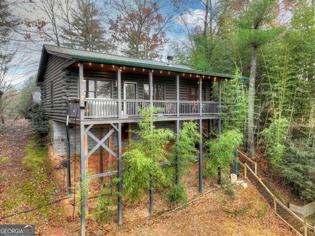 89 N Whitepath Circle, Ellijay, GA 30540