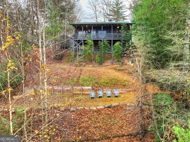 89 N Whitepath Circle, Ellijay, GA 30540