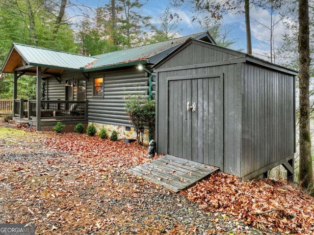 89 N Whitepath Circle, Ellijay, GA 30540
