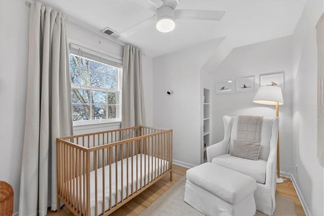 2902 W 71st Terrace, Prairie Village, KS 66208