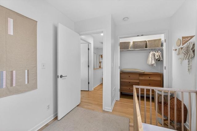 2902 W 71st Terrace, Prairie Village, KS 66208