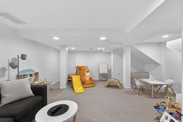 2902 W 71st Terrace, Prairie Village, KS 66208