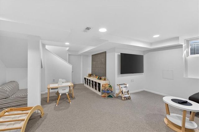 2902 W 71st Terrace, Prairie Village, KS 66208