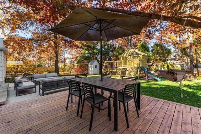 2902 W 71st Terrace, Prairie Village, KS 66208