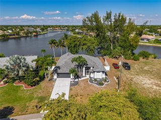 2503 AVIATION PARKWAY, Cape Coral, FL 33904