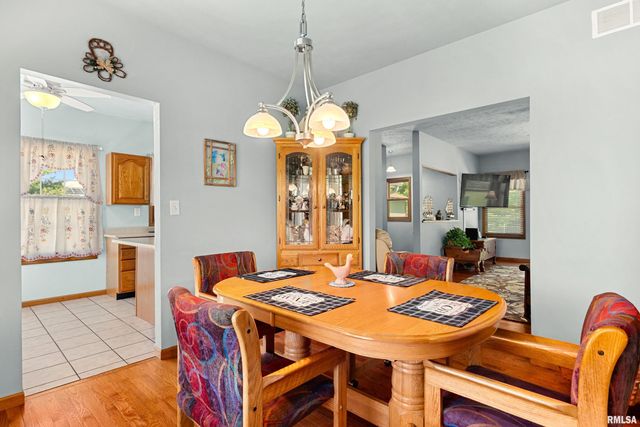 131 TEEL Lane, Washington, IL 61571