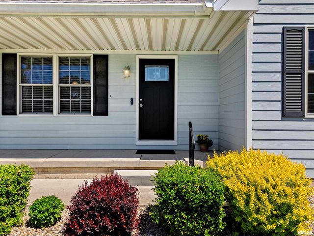 131 TEEL Lane, Washington, IL 61571