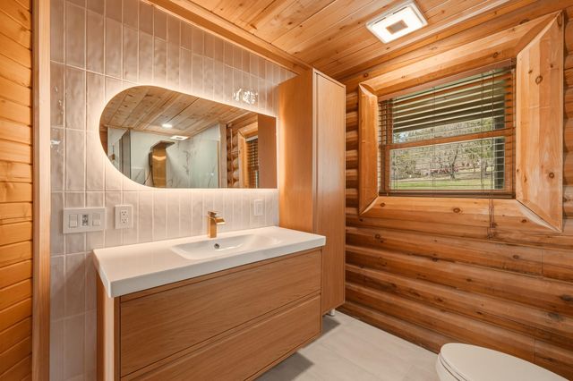 75 Valley Drive, Huntington, WV 25704