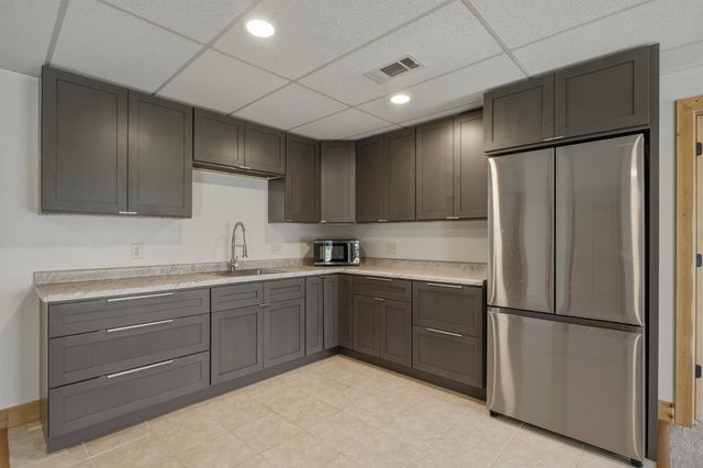 75 Valley Drive, Huntington, WV 25704