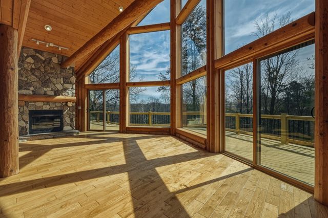 75 Valley Drive, Huntington, WV 25704