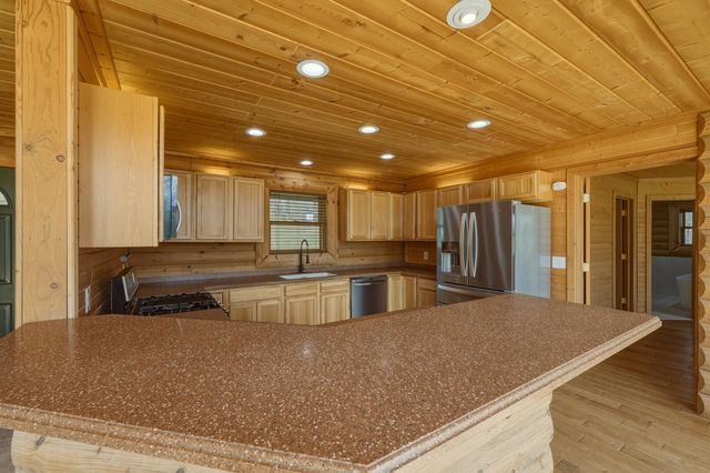 75 Valley Drive, Huntington, WV 25704