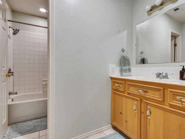 5036 Singletary Road, Alvin, TX 77511