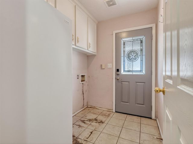 5036 Singletary Road, Alvin, TX 77511