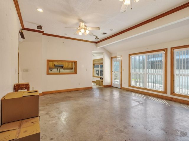 5036 Singletary Road, Alvin, TX 77511