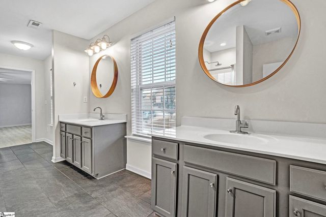 124 Garfield Lane, Simpsonville, SC 29681