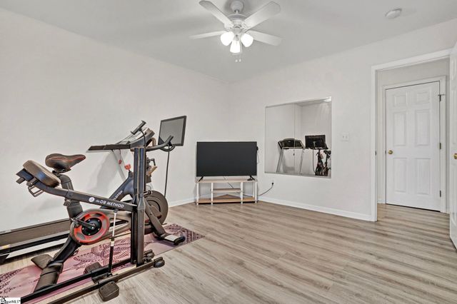 124 Garfield Lane, Simpsonville, SC 29681