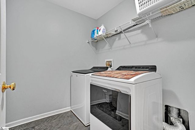 124 Garfield Lane, Simpsonville, SC 29681