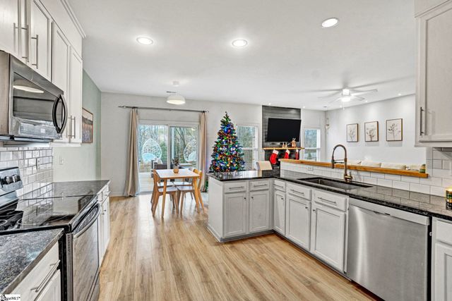 124 Garfield Lane, Simpsonville, SC 29681