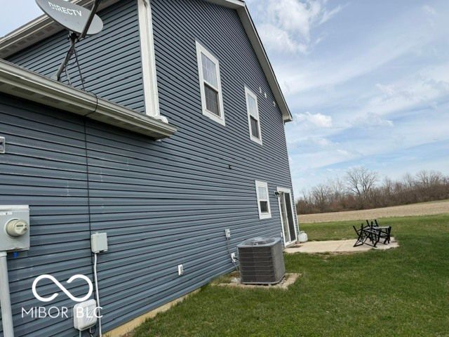 1749 N Creekwater Pass, Greenfield, IN 46140