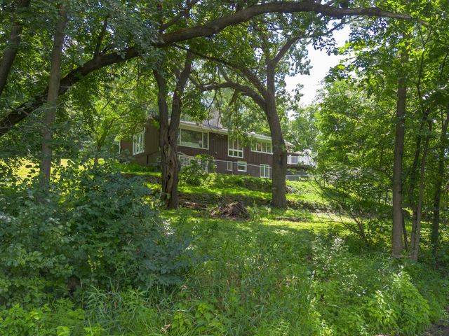 5076 Woodgate Court, Minnetonka, MN 55345