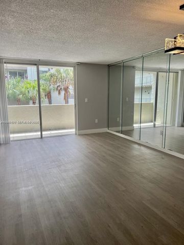 10000 NW 80th Court 2312, Hialeah Gardens, FL 33016