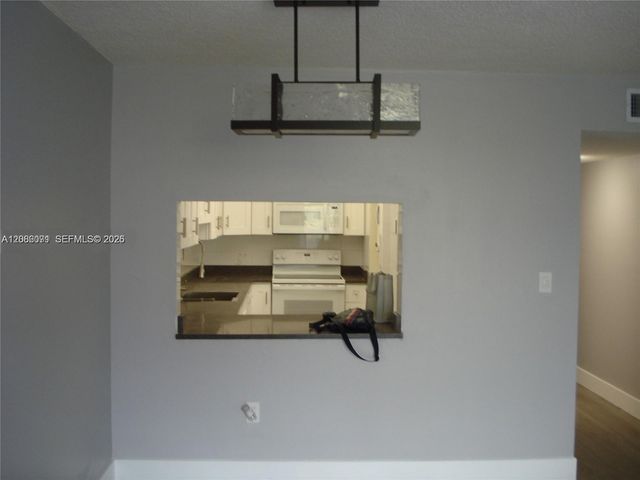 10000 NW 80th Court 2312, Hialeah Gardens, FL 33016