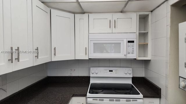 10000 NW 80th Court 2312, Hialeah Gardens, FL 33016