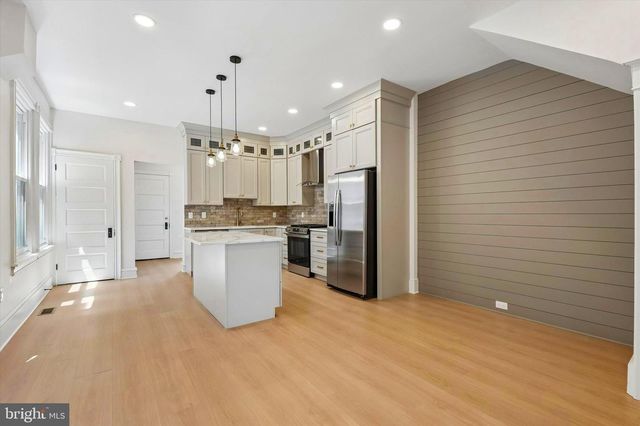 451 E WALNUT LN, Philadelphia, PA 19144