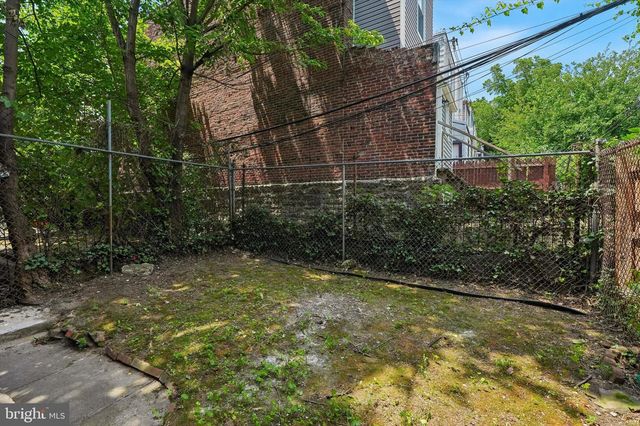 451 E WALNUT LN, Philadelphia, PA 19144