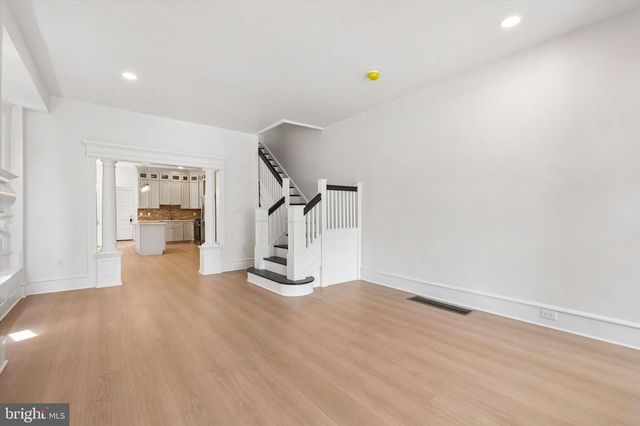 451 E WALNUT LN, Philadelphia, PA 19144