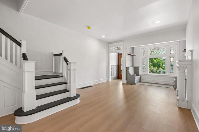 451 E WALNUT LN, Philadelphia, PA 19144