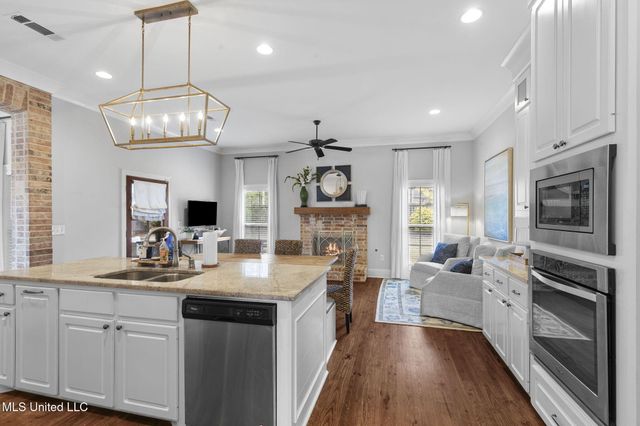 200 Evelyn Lane, Brandon, MS 39042