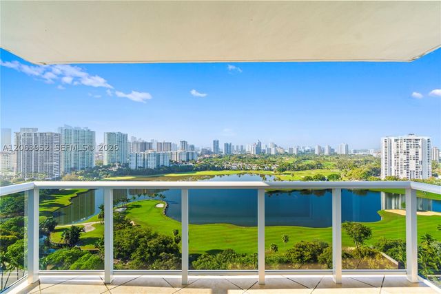 3675 N Country Club Dr 2208, Aventura, FL 33180