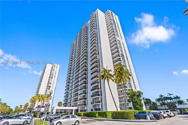 3675 N Country Club Dr 2208, Aventura, FL 33180