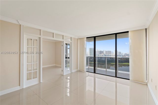 3675 N Country Club Dr 2208, Aventura, FL 33180