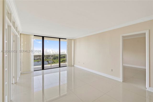 3675 N Country Club Dr 2208, Aventura, FL 33180