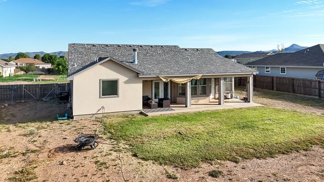 119 Haystack Mountain Dr, Alpine, TX 79830