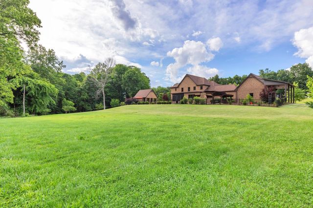 120 Miramare Way, Adams, TN 37010