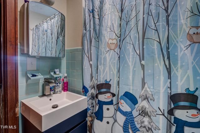 435 Roan Street, Kingsport, TN 37665