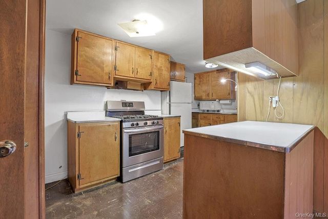 261 Sparkle Road, Yorktown Heights, NY 10598