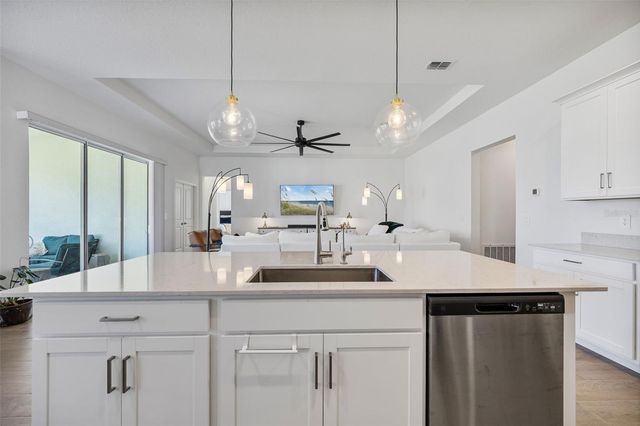 6834 115TH STREET E, Palmetto, FL 34221