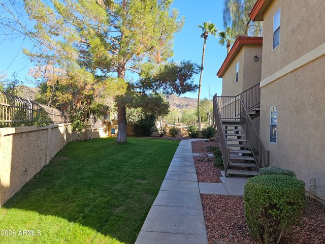 10410 N CAVE CREEK Road 1008, Phoenix, AZ 85020