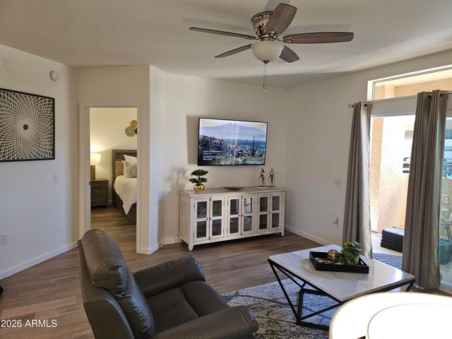 10410 N CAVE CREEK Road 1008, Phoenix, AZ 85020